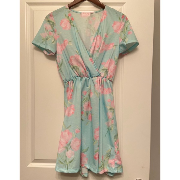 Pink Lily Dresses & Skirts - Beautiful Pink Lily Boutique Floral Dress